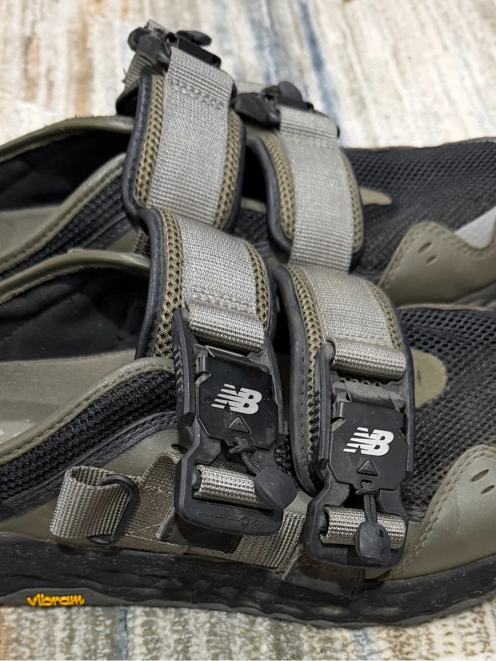 New Balance Kids Olive and Black Hook-and-Loop Sneakers